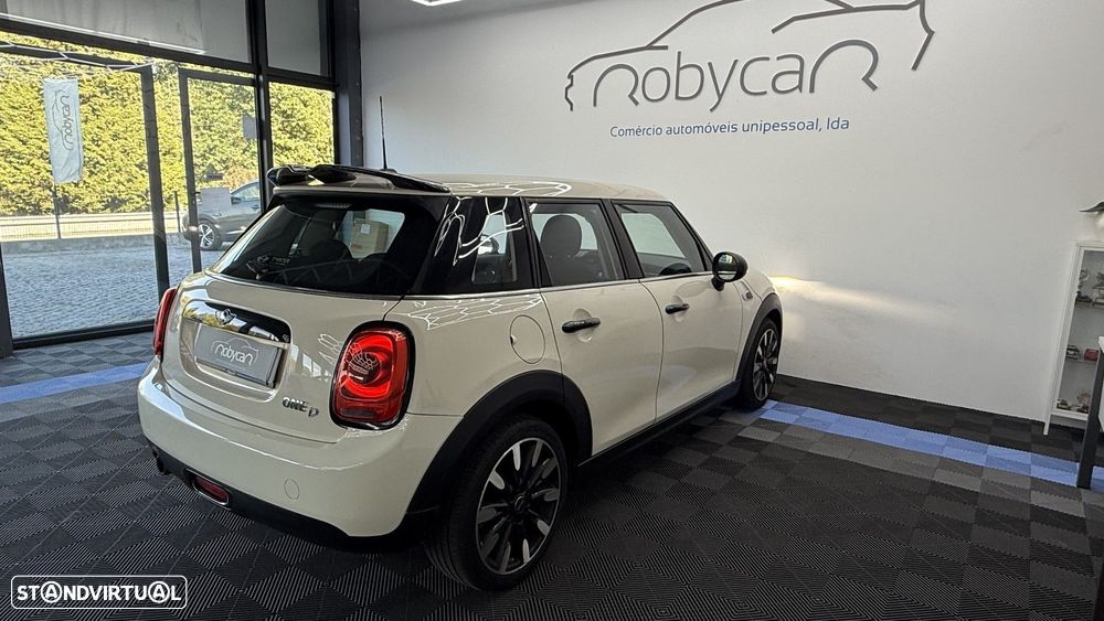 MINI 5 Portas One D - 8