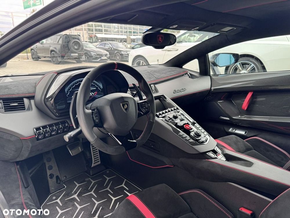 Lamborghini Aventador - 18