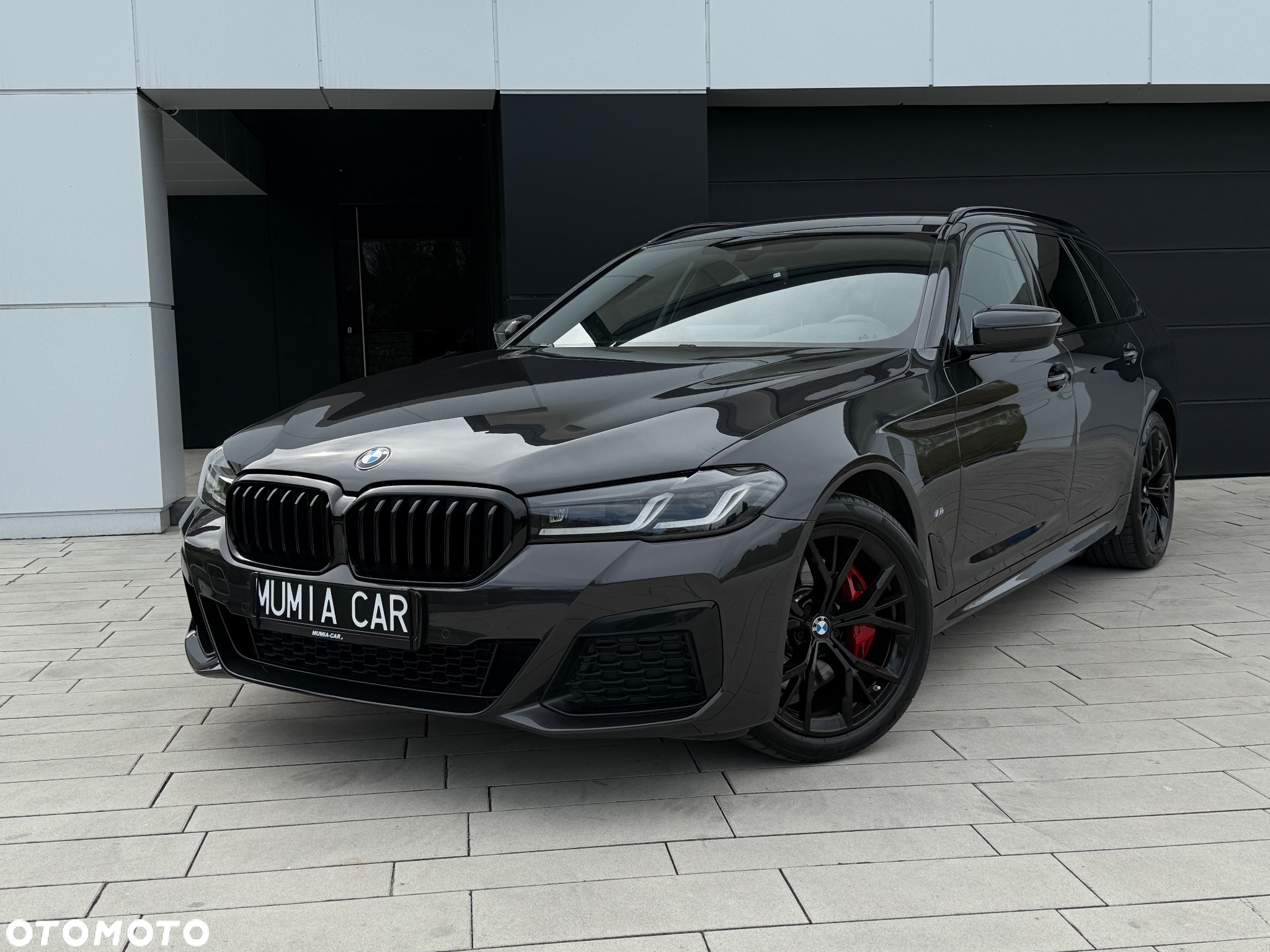 BMW Seria 5 520d xDrive Touring M Sport Edition - 22