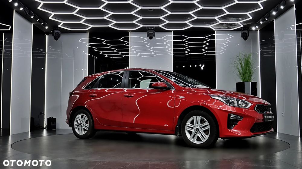 Kia Ceed 1.6 CRDi SCR M - 11