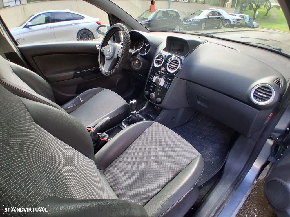 Opel Corsa 1.2 Enjoy - 17