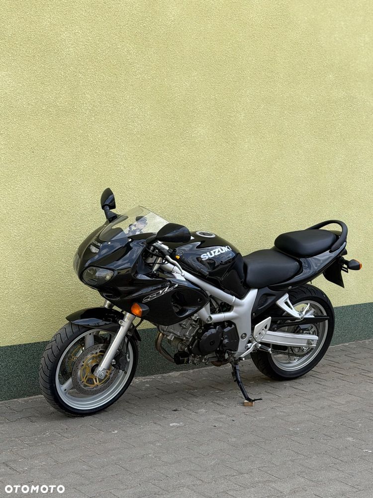 Suzuki SV - 27