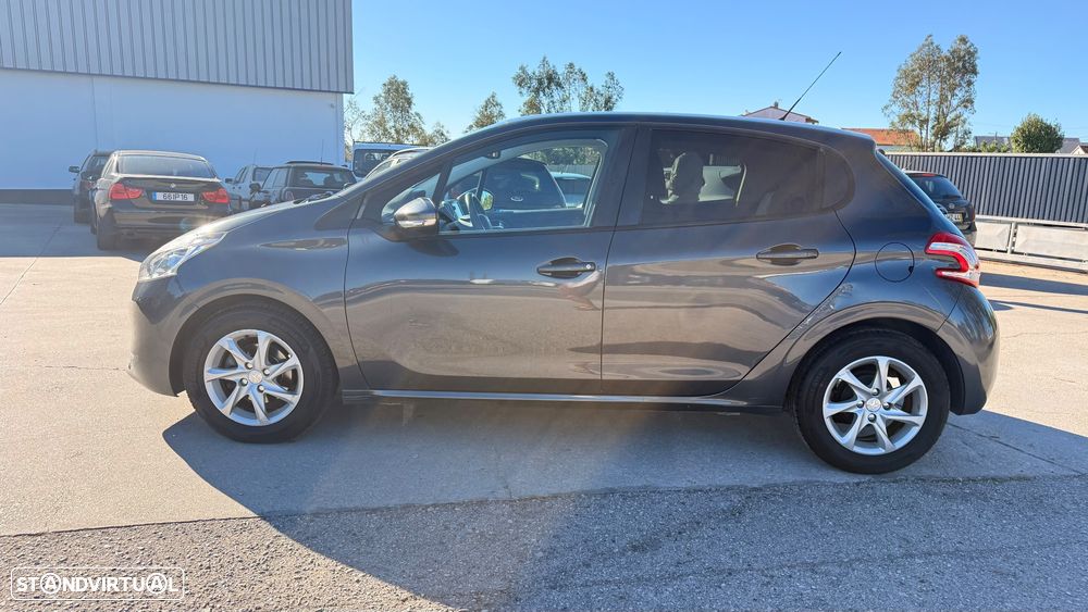Peugeot 208 1.2 PureTech Style - 9