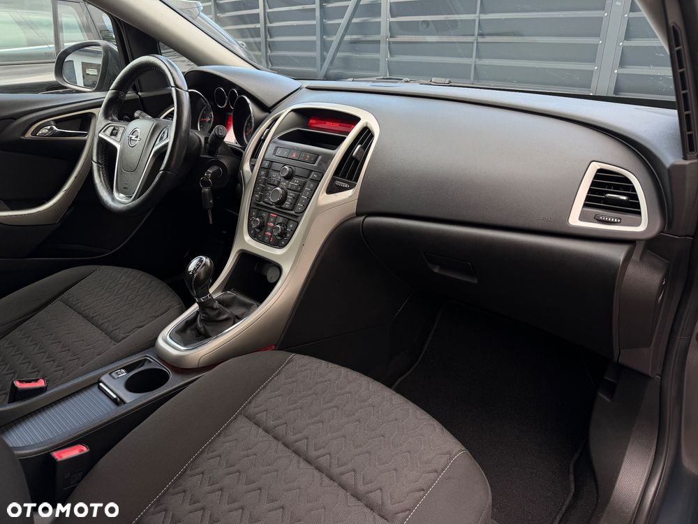 Opel Astra 1.4 Turbo - 21