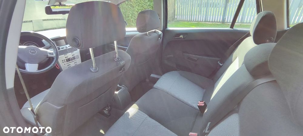Opel Astra III 1.6 Enjoy - 10