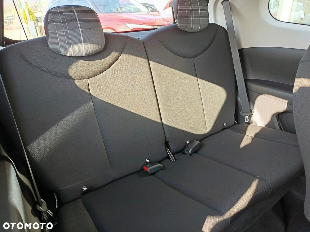 Peugeot 108 - 12