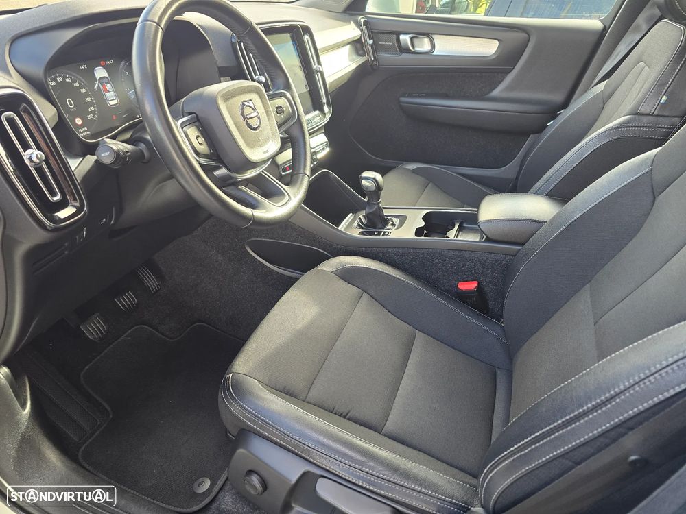 Volvo XC 40 2.0 D3 Momentum Plus - 16