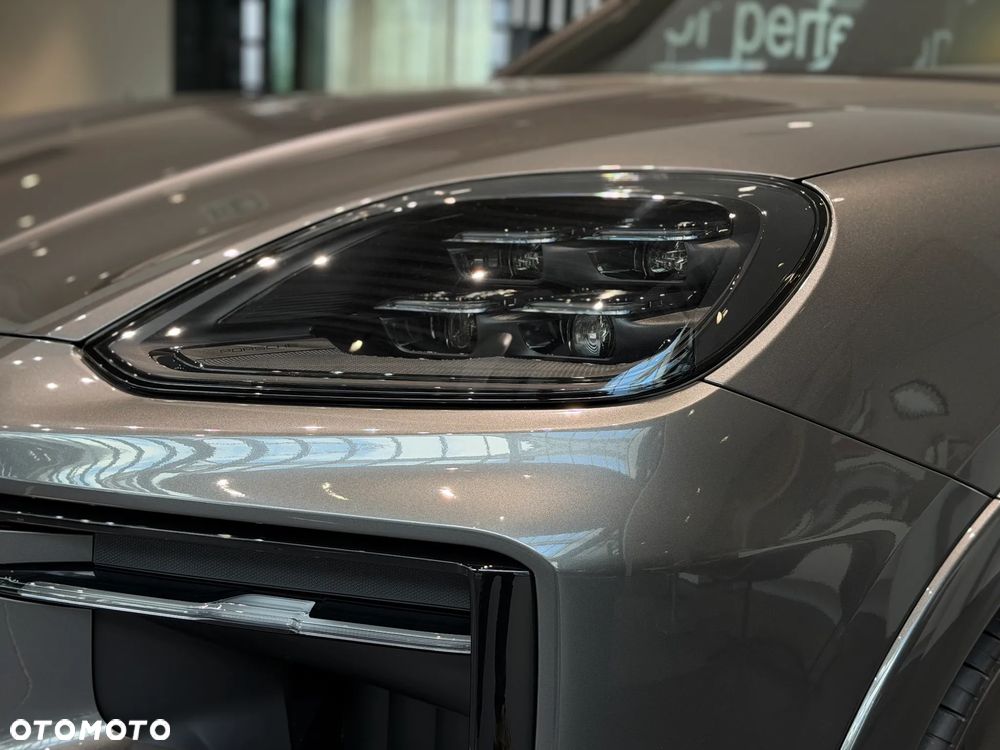 Porsche Cayenne E-Hybrid PHEV Black Edition - 15