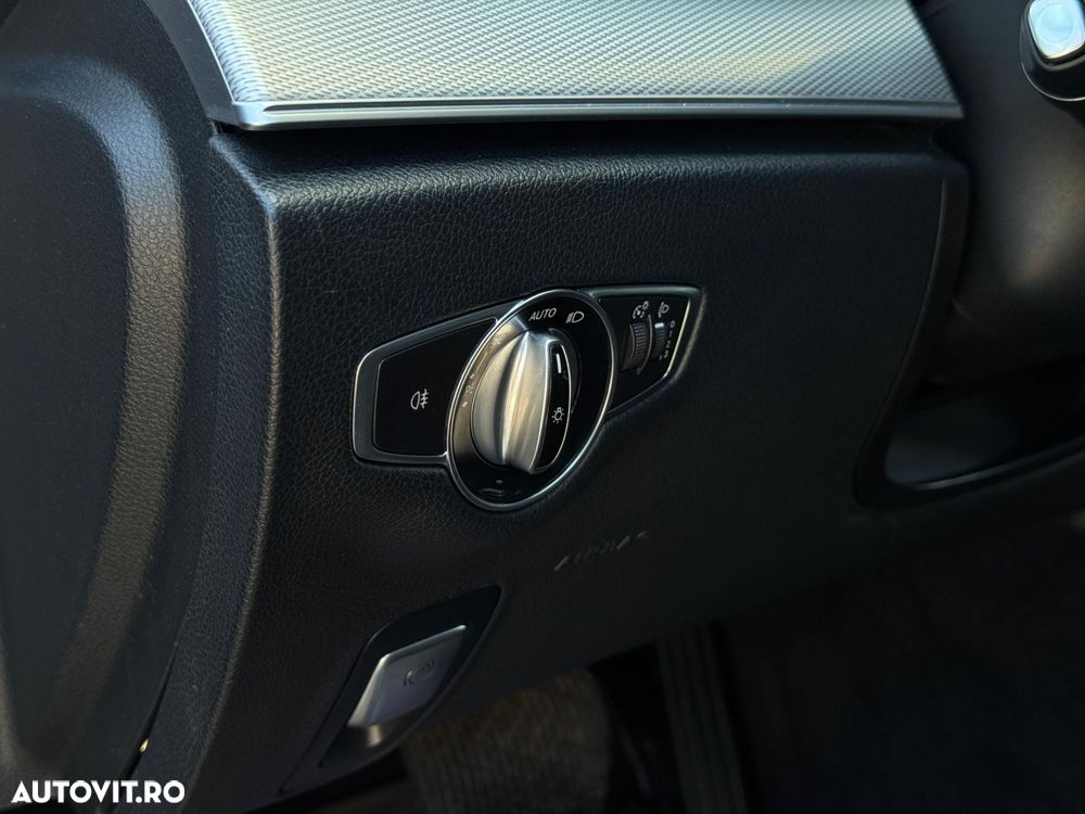 Mercedes-Benz E - 16