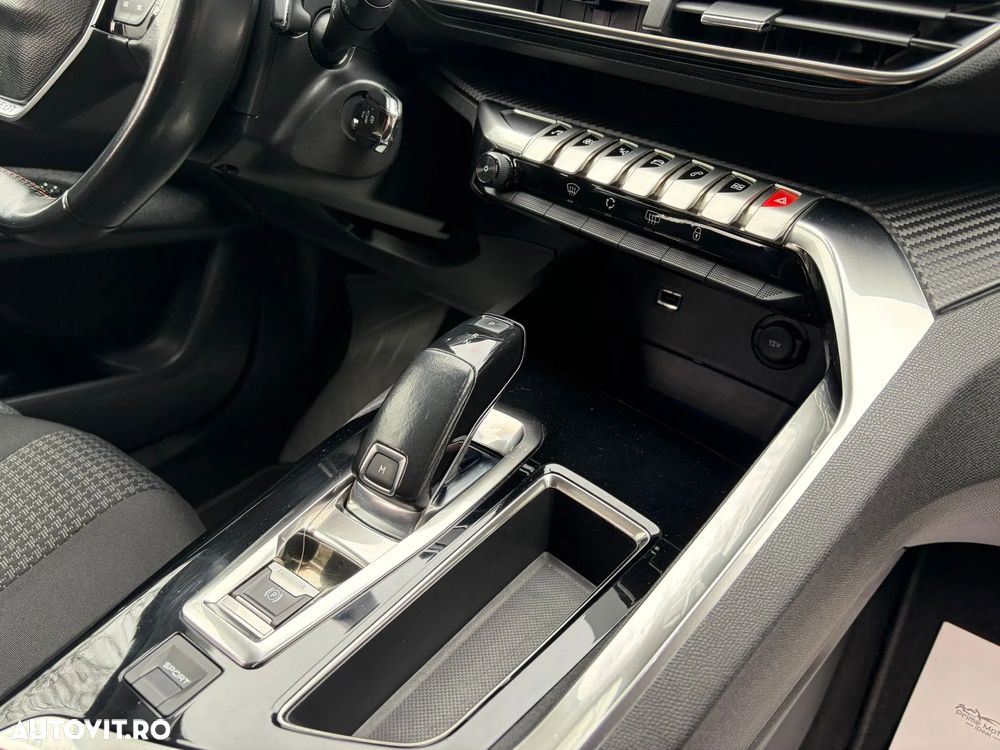 Peugeot 3008 1.6 BlueHDI S&S EAT6 Active - 24