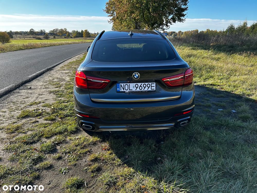 BMW X6 xDrive40d - 11