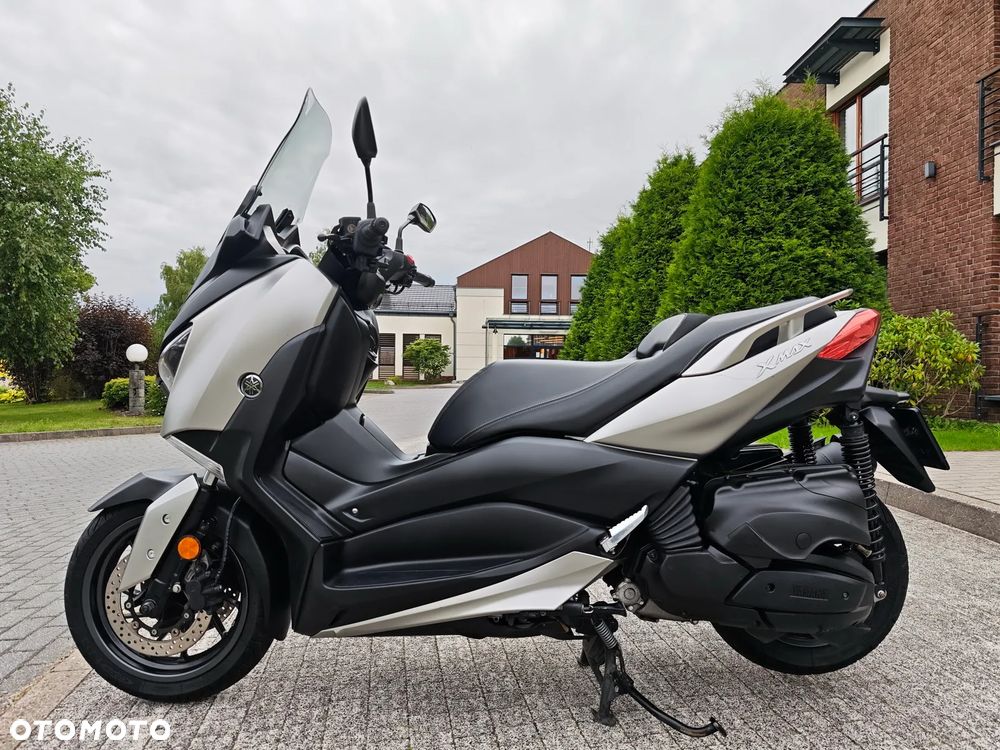 Yamaha X-max - 17