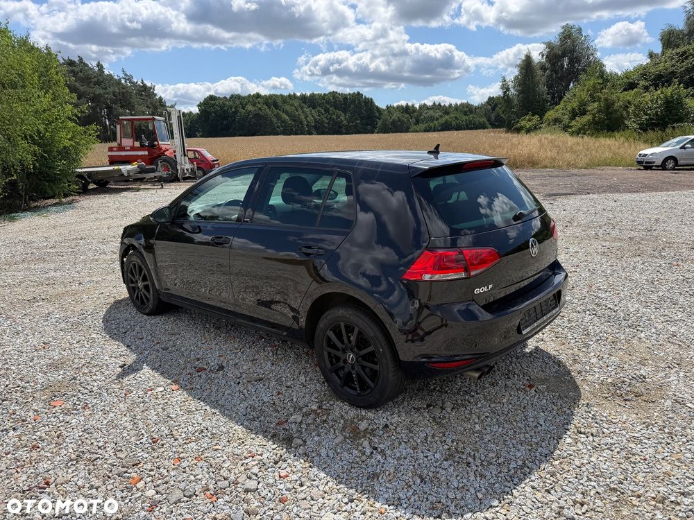 Volkswagen Golf - 9