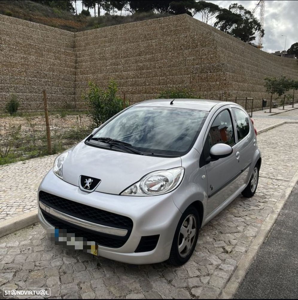 Peugeot 107 1.0 Black&Silver - 1