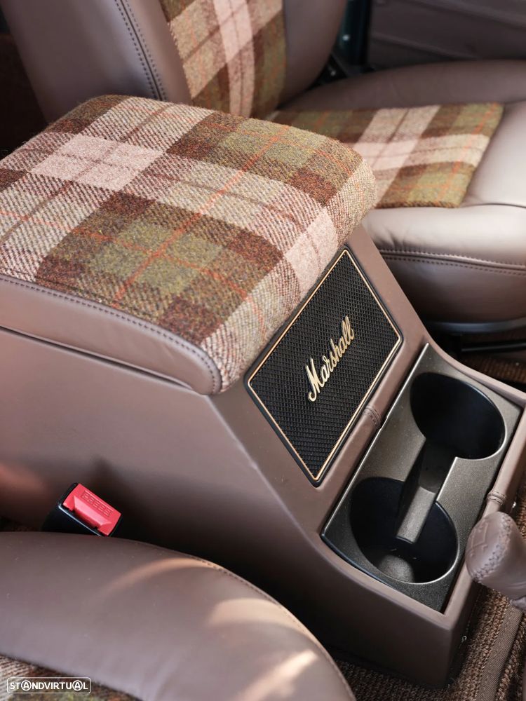 Land Rover Defender 90 SW 2.4 CRD SE - 7