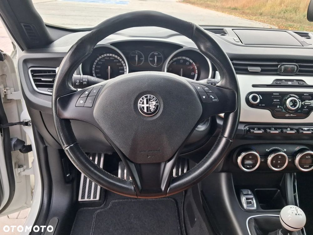 Alfa Romeo Giulietta 1.4 TB 16V Impression - 16