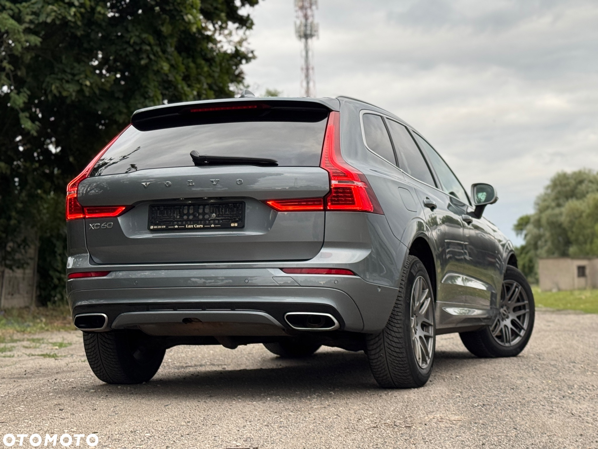 Volvo XC 60 D5 AWD R-Design - 2