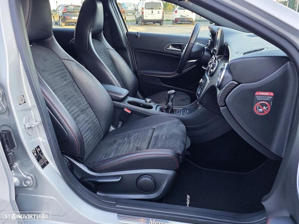 Mercedes-Benz A 180 d AMG Line - 18