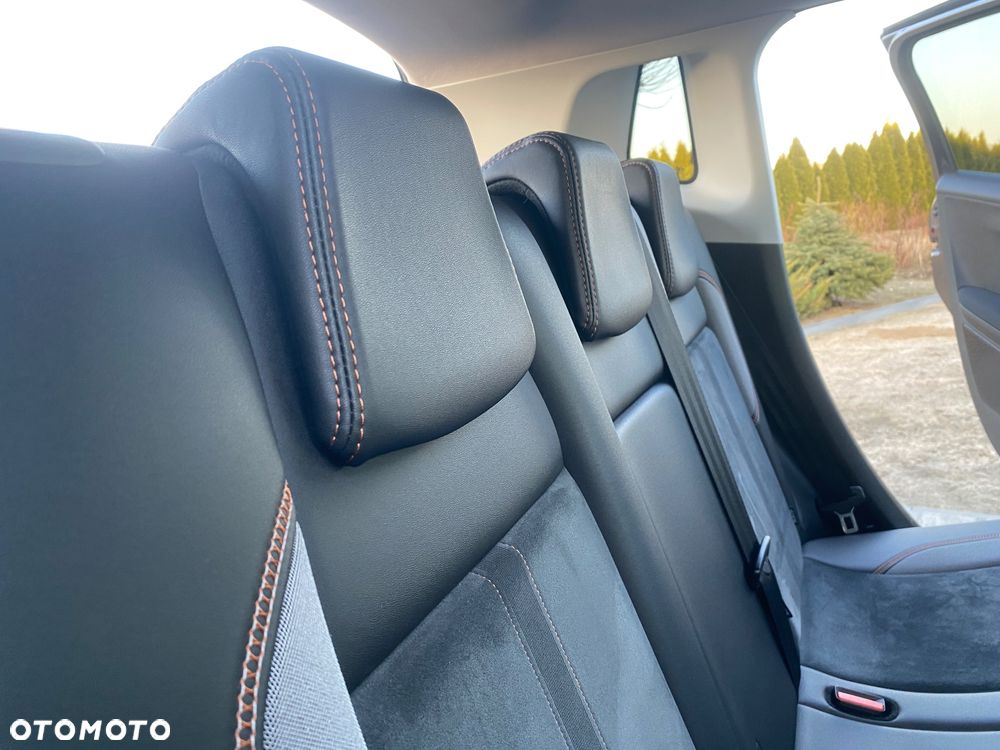 Peugeot 2008 1.2 Pure Tech Allure S&S - 12