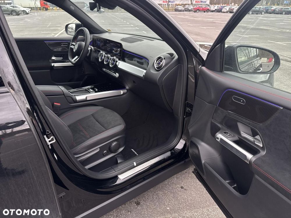 Mercedes-Benz GLB - 20