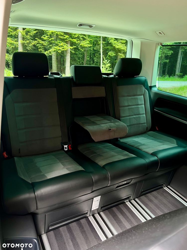 Volkswagen Multivan - 34