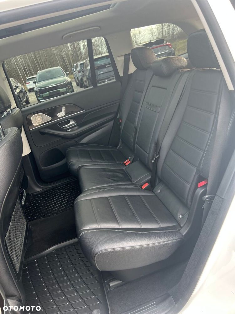 Mercedes-Benz GLS - 34