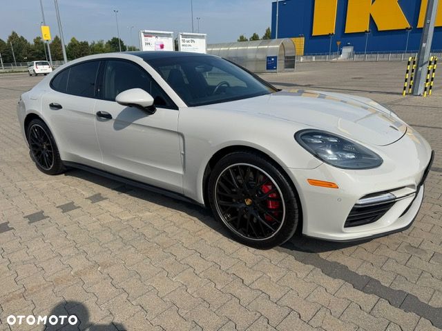 Porsche Panamera Turbo - 10