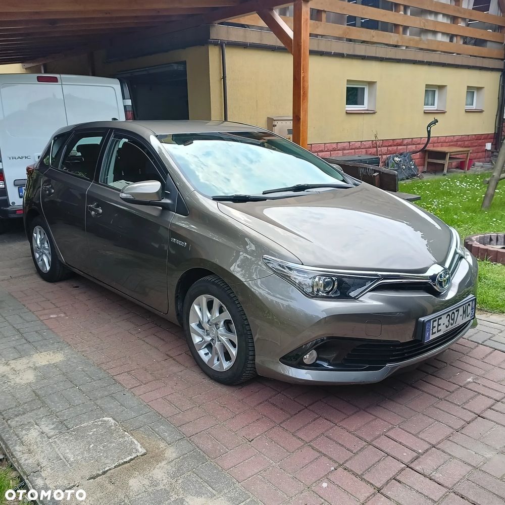 Toyota Auris 1.8 HSD Luna - 1