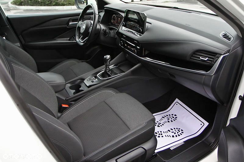 Nissan Qashqai ver-1-3-dig--t-mhev-acenta - 8
