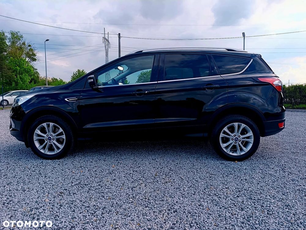 Ford Kuga 2.0 TDCi 2x4 Titanium - 10