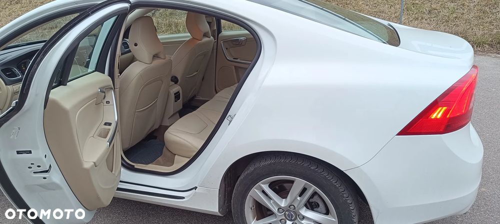 Volvo S60 2.5 T5 AWD - 13