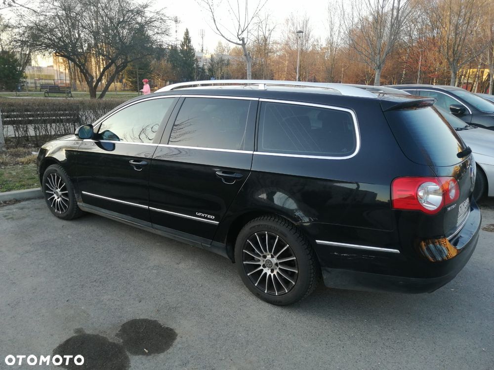 Volkswagen Passat 2.0 TDI Individual - 3