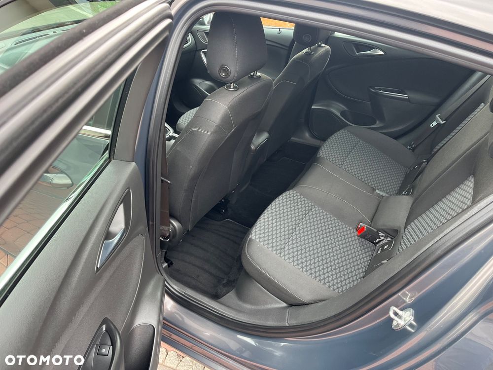 Opel Astra 1.4 Turbo Dynamic - 12