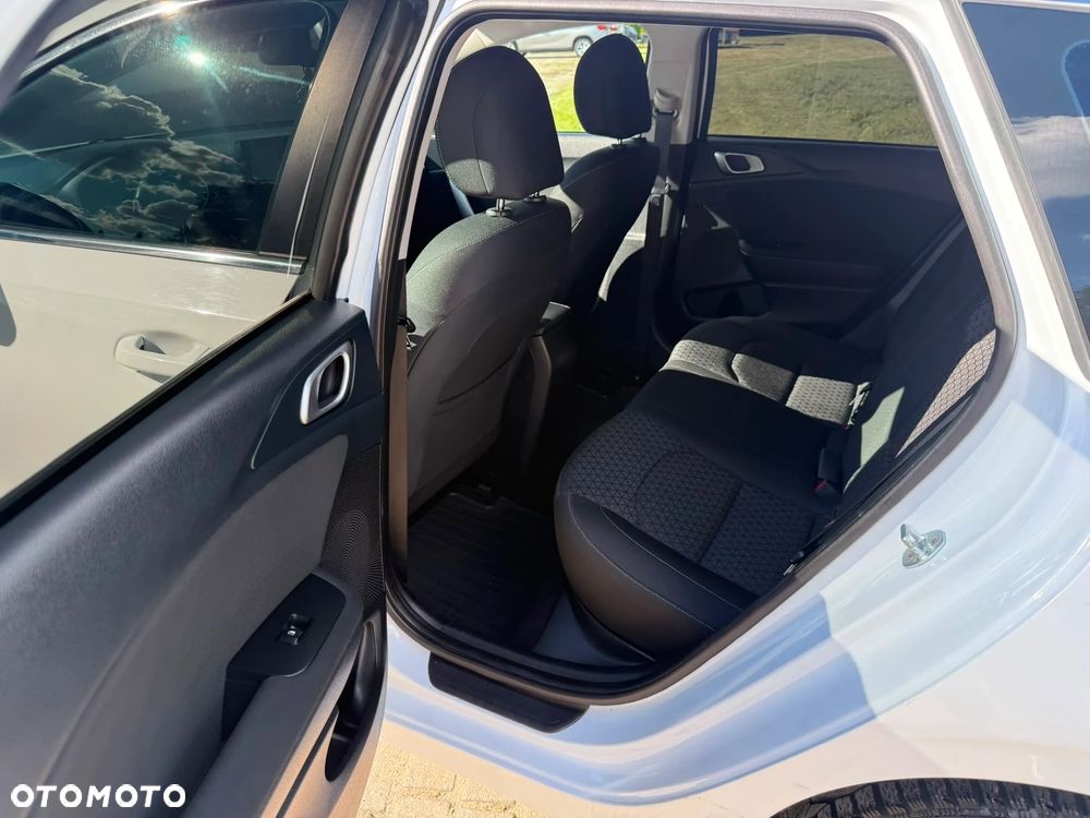 Kia Ceed 1.6 CRDi mHEV GT-Line DCT - 7