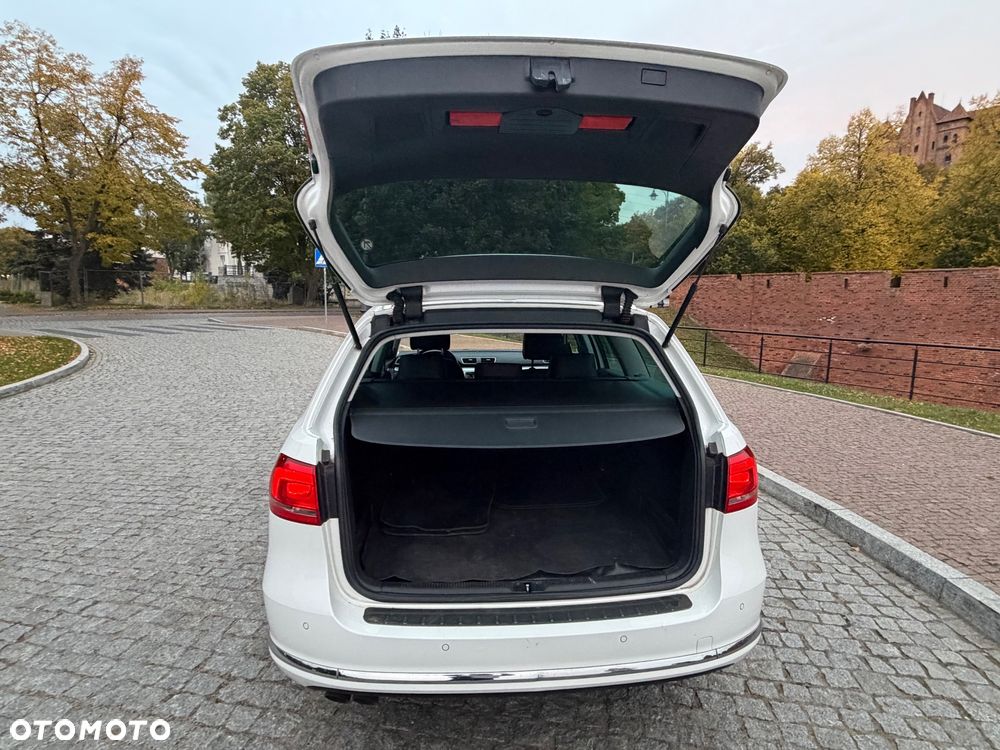 Volkswagen Passat 2.0 TDI Highline DSG - 11