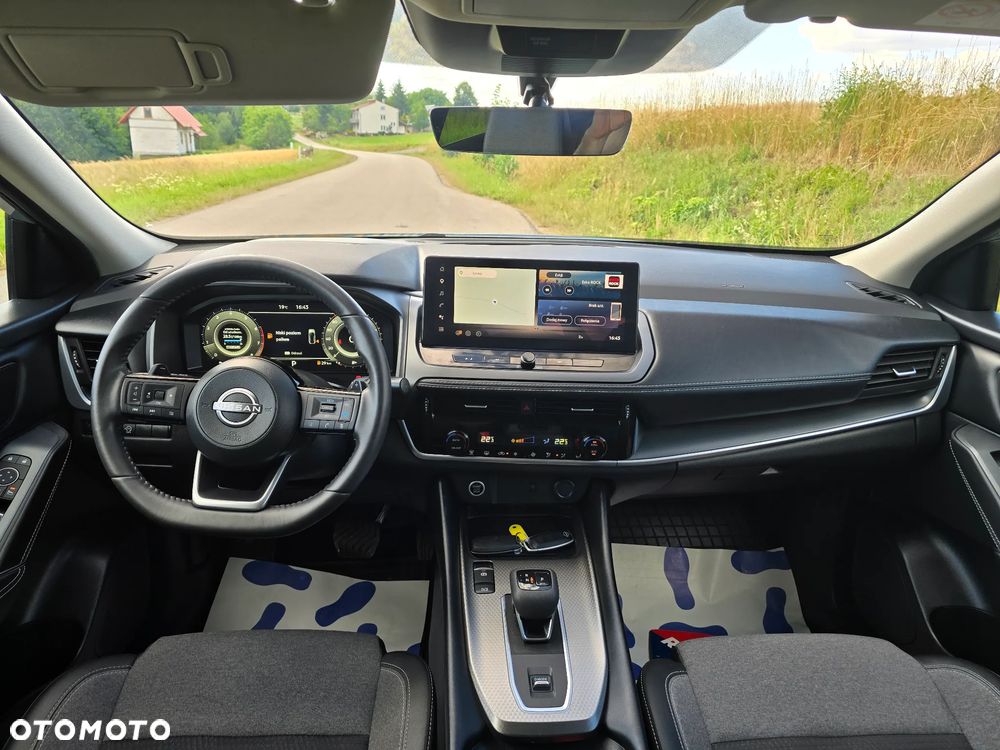 Nissan Qashqai 1.3 DIG-T N-Connecta DCT - 14