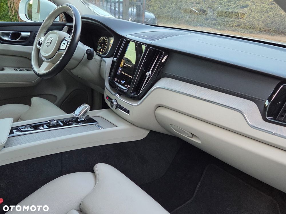 Volvo XC 60 B5 B AWD Inscription - 6