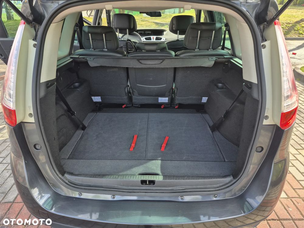 Renault Scenic 1.9 dCi FAP Privilege - 8