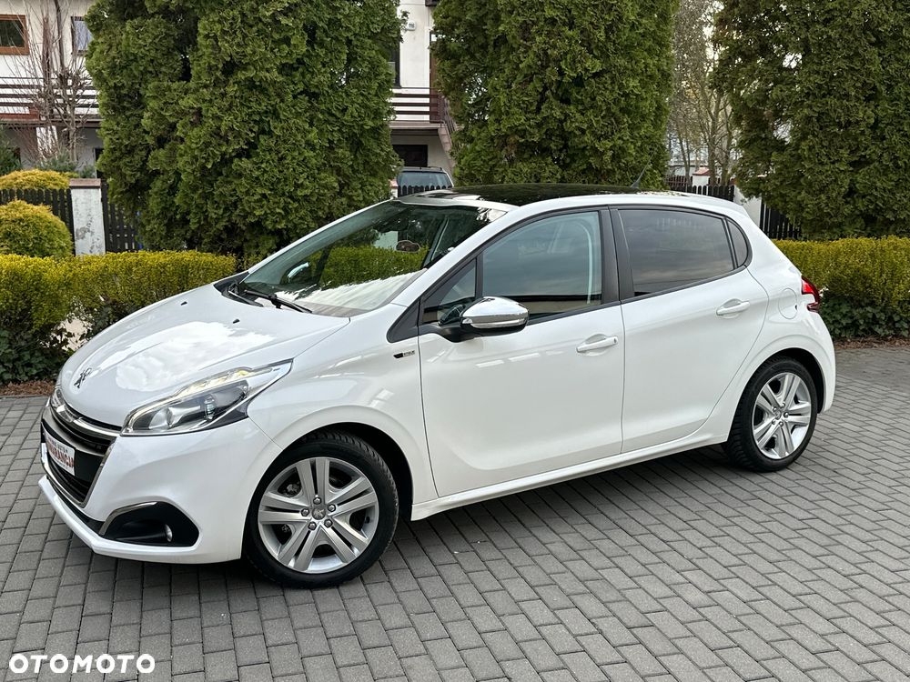 Peugeot 208 - 2