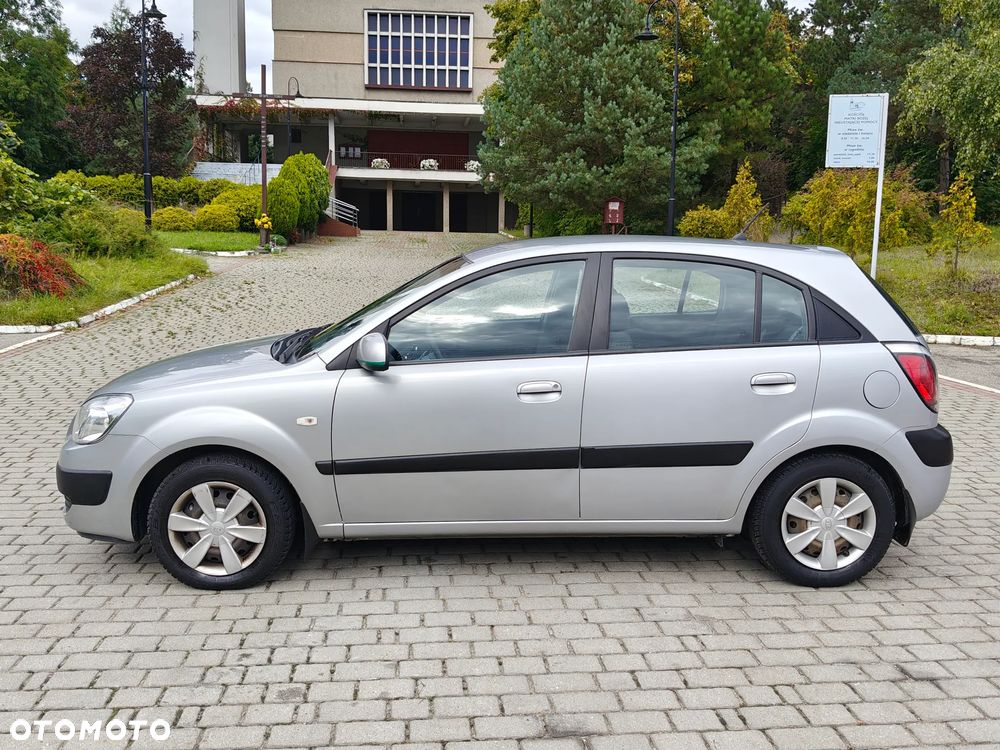 Kia Rio 1.4 Optimum + - 5