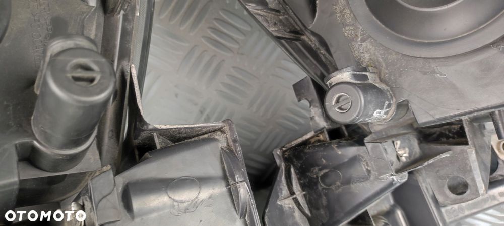 reflektor lampa lewy lewa prawa prawy przód przednia RENAULT SCENIC II 2 FL - 13