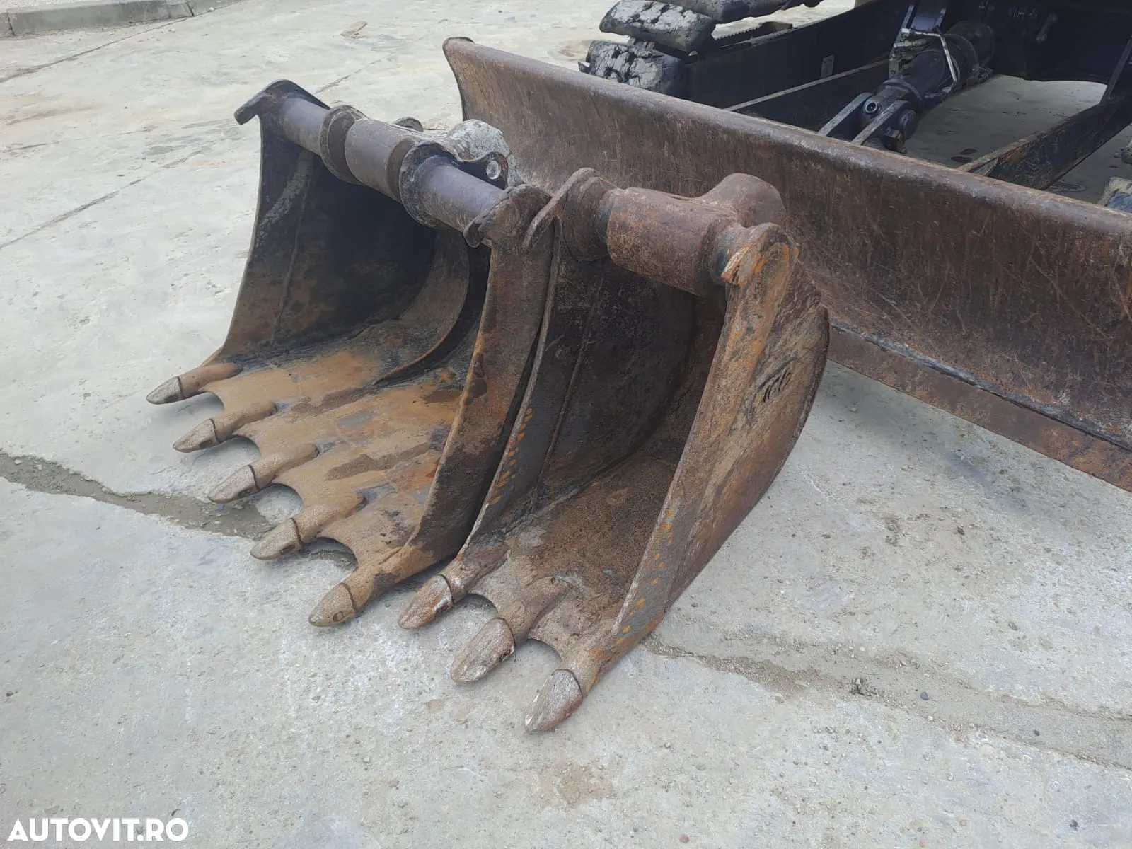 Komatsu PC80 MR5-eo midiexcavator excavator pe senile miniexcavator compact - 6