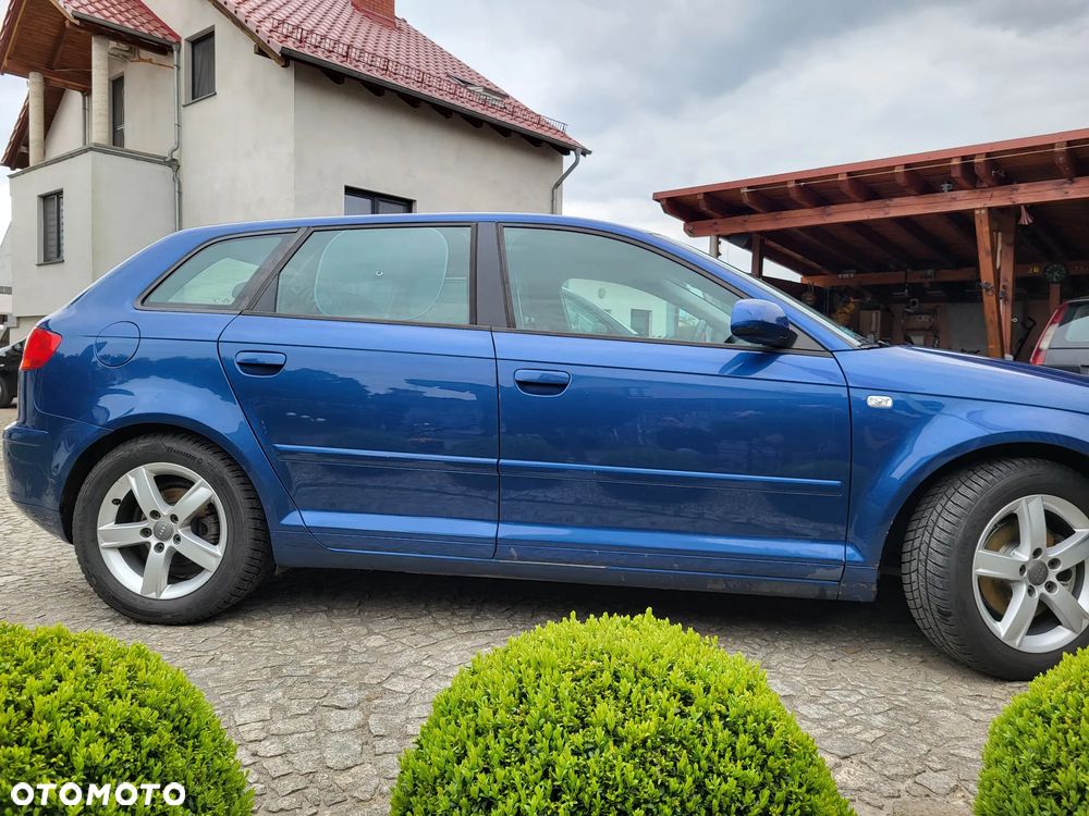 Audi A3 Sportback 2.0 TDI DPF Ambition - 2