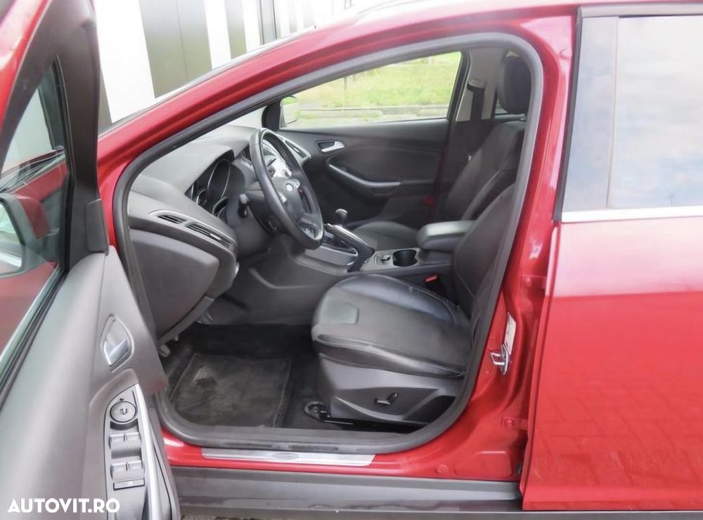 Ford Focus - 12