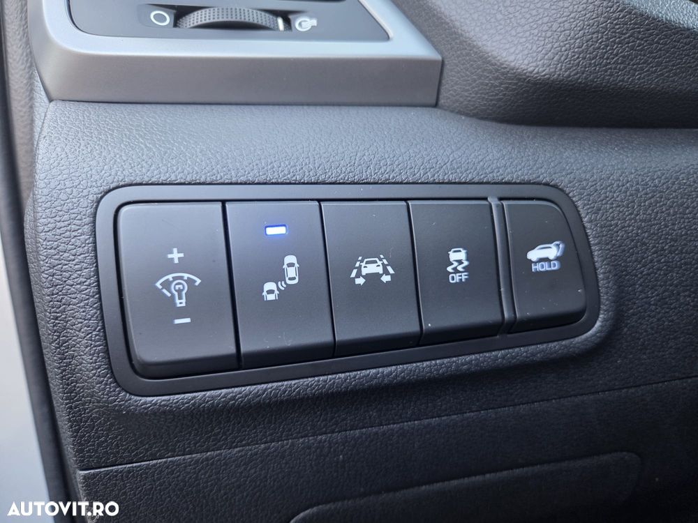 Hyundai Tucson 2.0 CRDI 4WD 6AT Luxury+ - 20