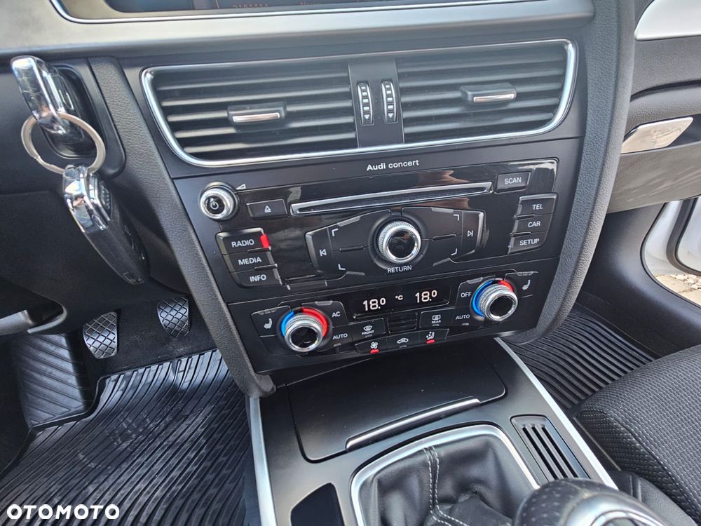 Audi A4 Limousine 2.0 TFSI quattro S line Sportpaket - 23