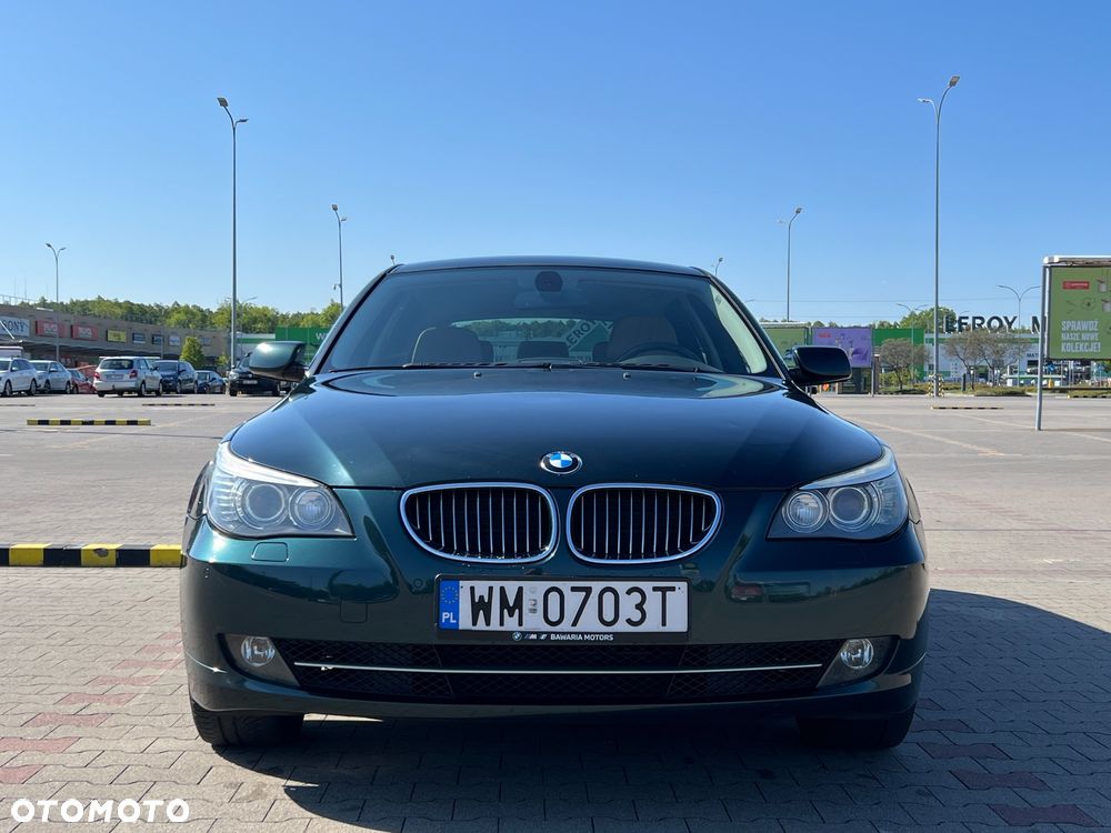 BMW Seria 5 525i xDrive Touring - 3