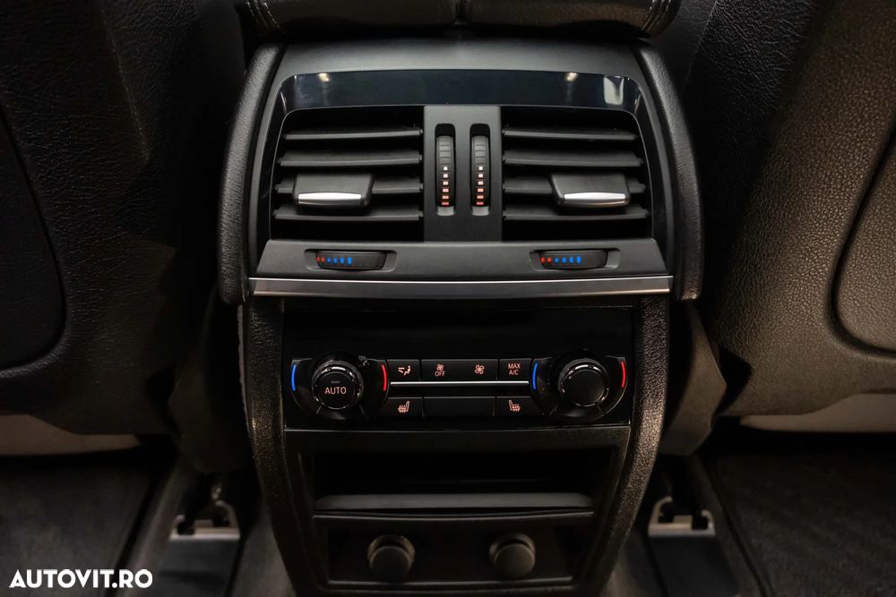 BMW X5 xDrive40d - 38