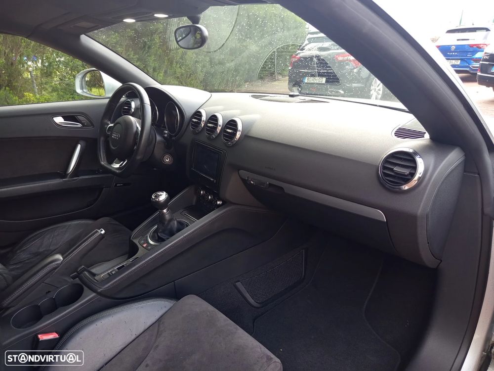 Audi TT Roadster 2.0 TFSi - 29