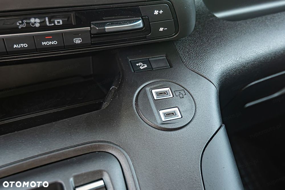 Citroën Berlingo XL 1.5 BlueHDI Max S&S EAT8 - 24